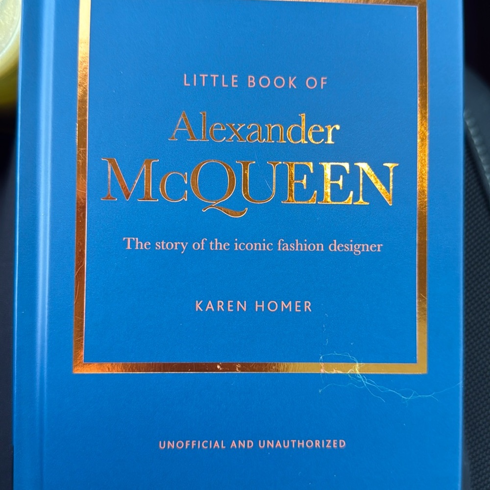 Little book of fashion coffee table accent Alexander McQueen Art Decoration new